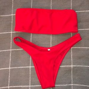 Red ribbed strapless bikini set